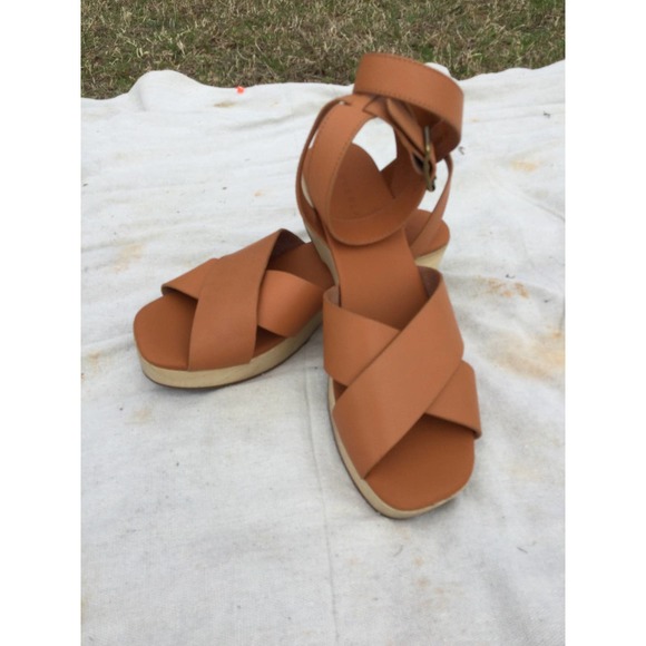 Everlane Shoes - Everlane tan sandals size 8 leather boho coastal beachy platform dress clog